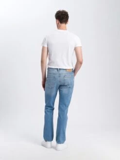 Jeans - Regular Fit - In Hellblau -ChicWelt Verkaufs-Shop cross jeans jeans regular fit in hellblau 3